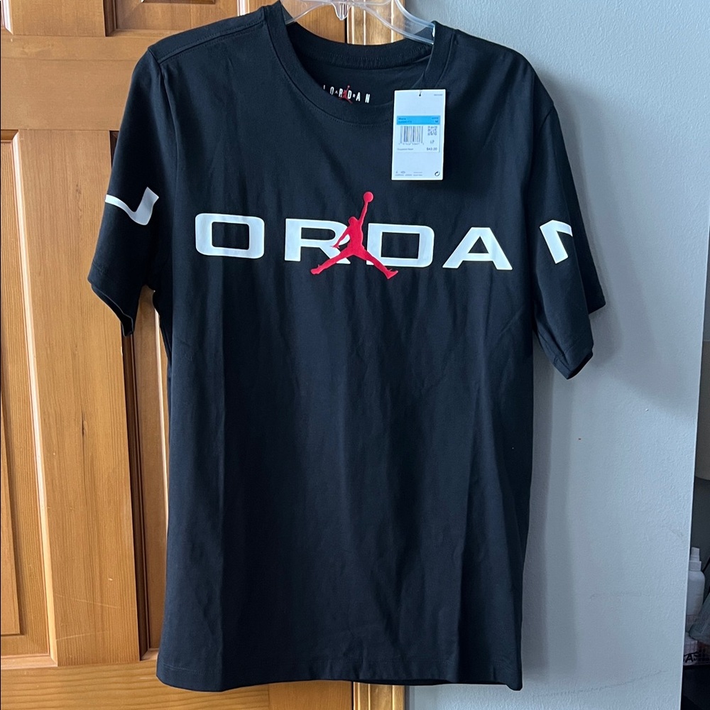 Jordan Nike Black and Red Logo T-Shirt brand new with tags size M